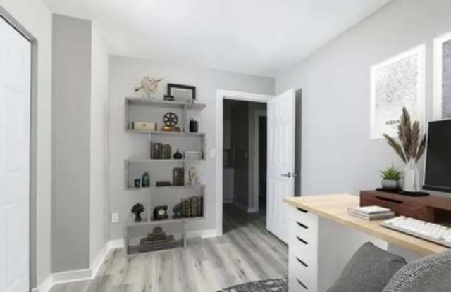 Charming 1BR apartment in Norfolk photos photos