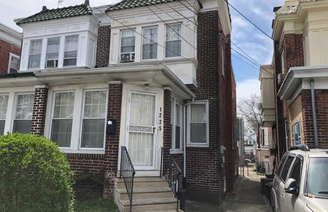 1225 MAGNOLIA AVENUE Gallery 3