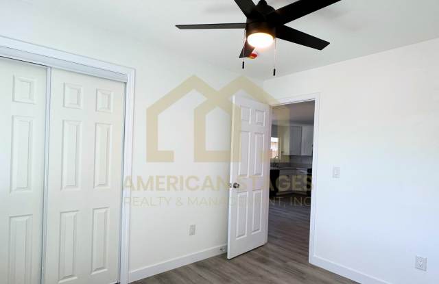 1605 East Cherry Avenue Gallery 4