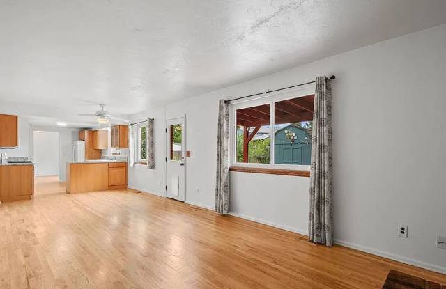 Large Home Available in Arvada Gallery 4