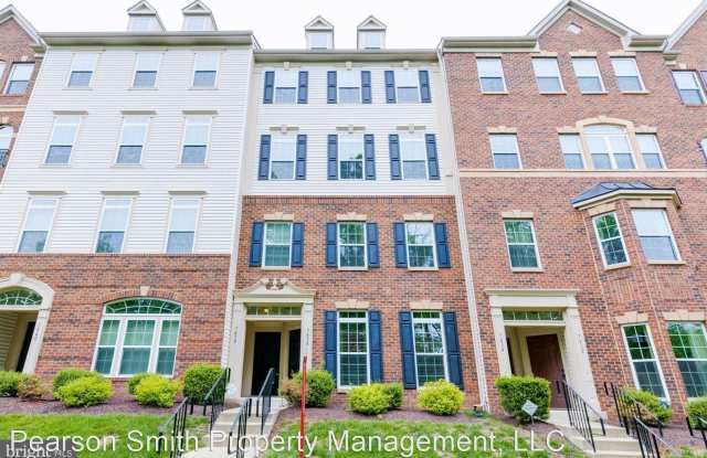 7438 Brunson Circle - 7438 Brunson Circle, Gainesville, VA 20155