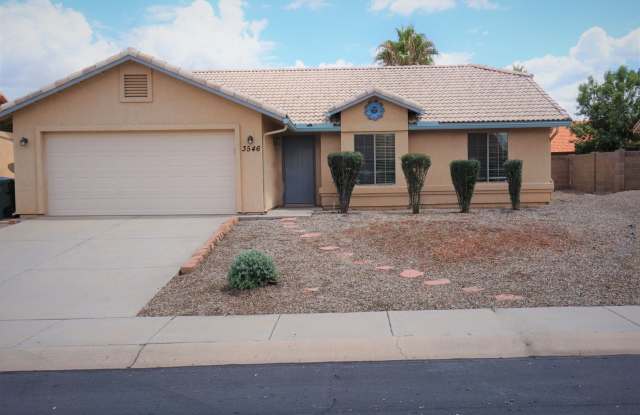 Great Home in the Canyon de Flores Subdivision - 3546 Plaza De Lanza, Sierra Vista, AZ 85650