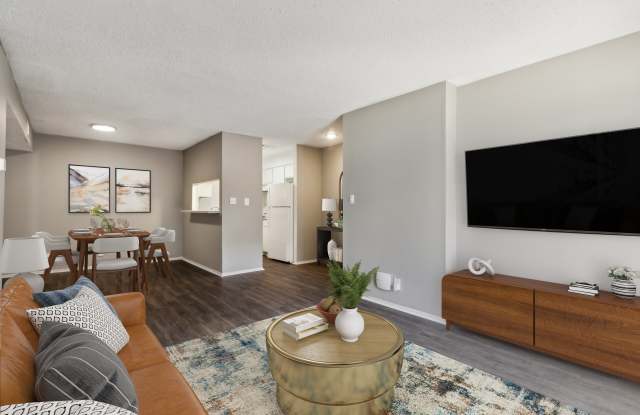 The Bay Club Apartments Gallery 2