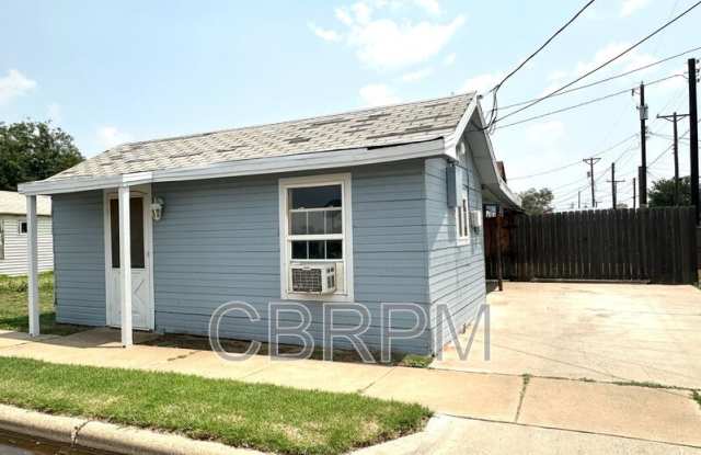 320 N. Flint Avenue photos photos