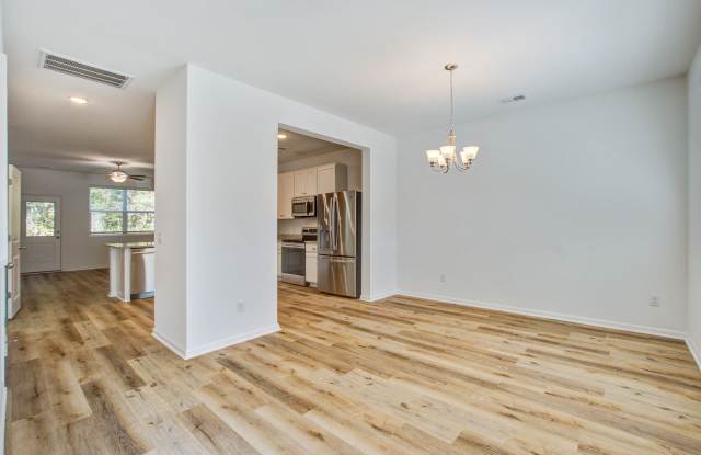 200 Woodward Road photos photos