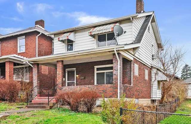 1404 Maple Avenue photos photos