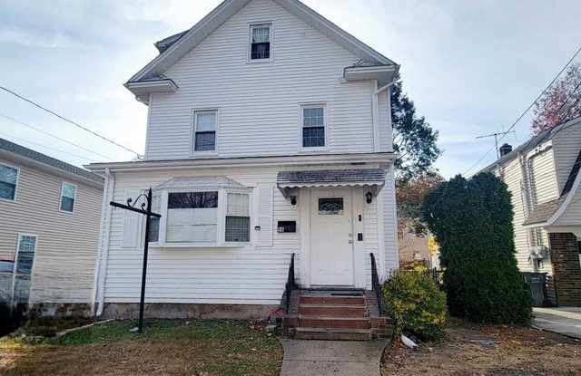 96 Westside Avenue - 96 Westside Avenue, Bergenfield, NJ 07621