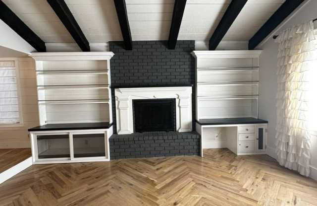 Mesa rental in Coury Estates Gallery 4