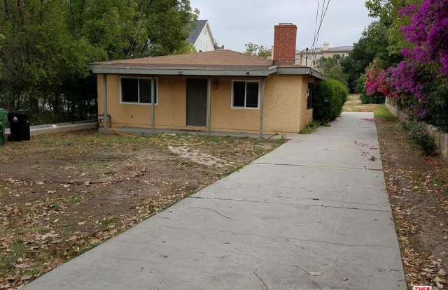 5132 AVENIDA HACIENDA - 5132 Avenida Hacienda, Los Angeles, CA 91356