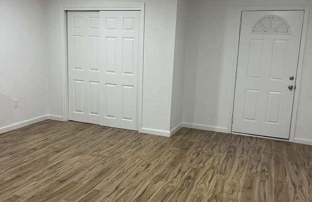 5120 W Lamona Ave photos photos