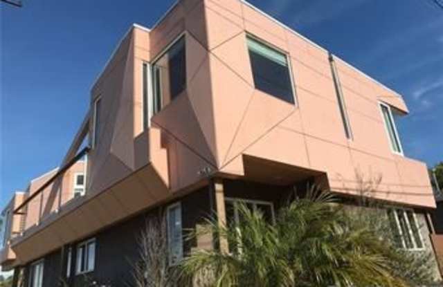 1010 Owosso Avenue - 1010 Owosso Avenue, Hermosa Beach, CA 90254