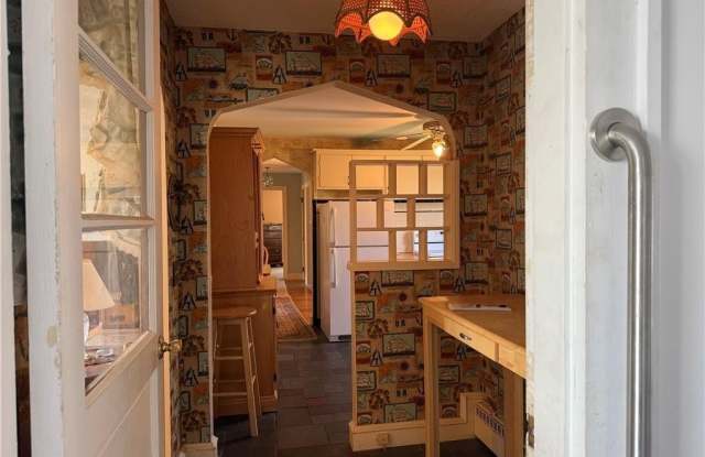 51 Sweetbriar Avenue photos photos