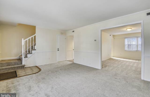 1752 WHITFIELD COURT Gallery 4