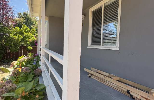 545 Rollins Rd photos photos