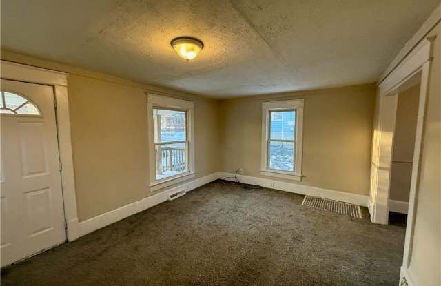 2157 10th Street SW Gallery 3