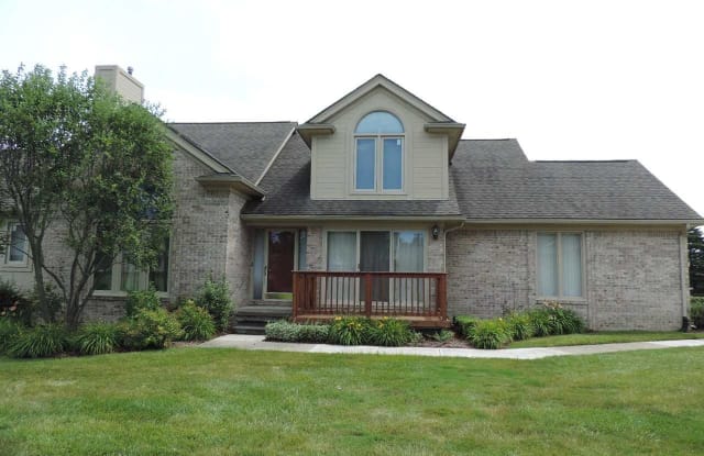 4469 Reflections - 4469 Reflections Drive, Sterling Heights, MI 48314