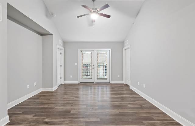 Grove Park Apartments Gallery 2