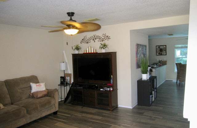 115 MCLENNAN OAK Gallery 2