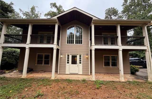 1505 Hillcrest Drive photos photos