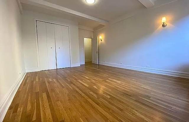 262 W 107th St Apt AAA6B Gallery 4