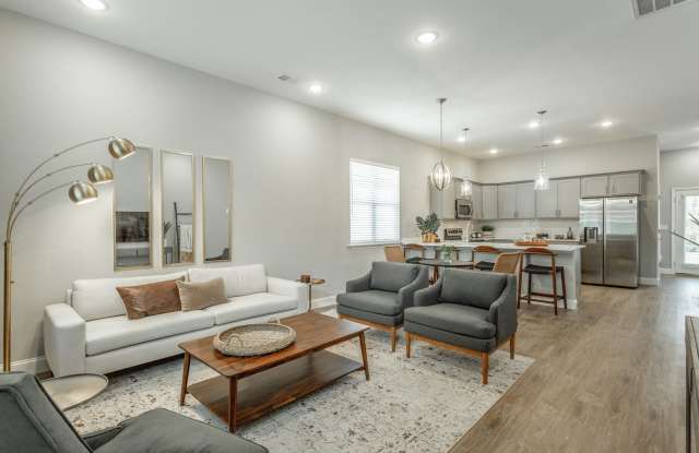 Brand New 4 Bedroom 3.5 Bath photos photos