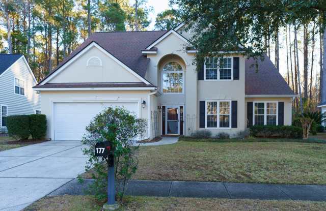 Beautiful home- amazing and convenientlocation! - 177 Pinecrest Drive, Bluffton, SC 29910