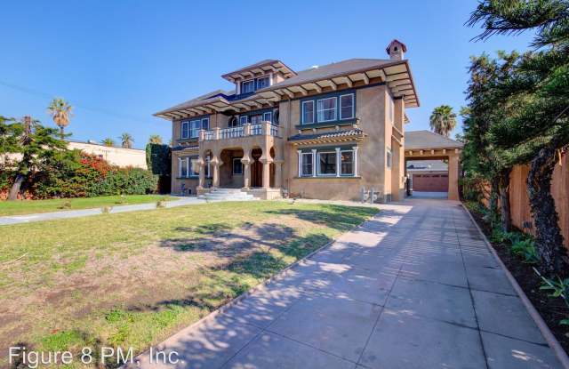 1910 S Harvard Blvd Gallery 2