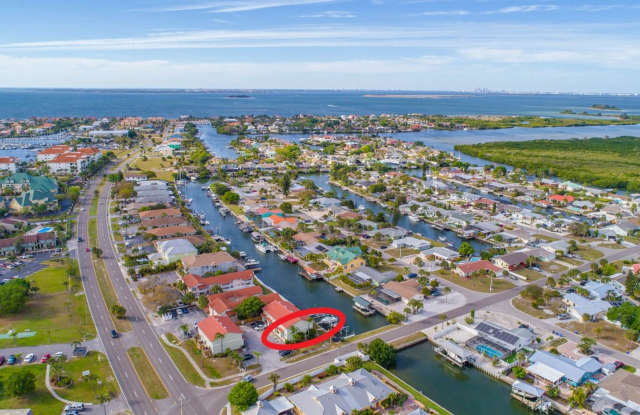 DIRECT ACCESS TO TAMPA BAY WITH BOAT SLIP  LIFT INCLUDED! - 6506 Abaco Drive, Apollo Beach, FL 33572