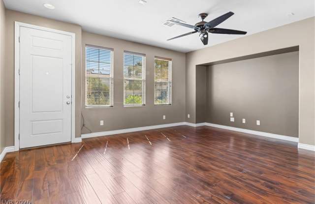 8396 Waylon Avenue Gallery 3