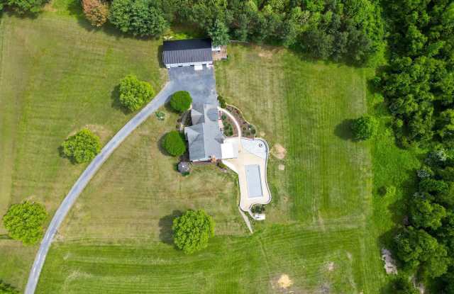 5100 WILLIAMS WHARF Road photos photos