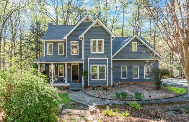 Charming Home on Large Lot in Chapel Hill! Available Mid October photos photos