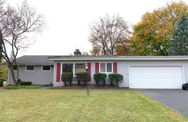11 Sutton Place - 11 Sutton Place, Brighton, NY 14620
