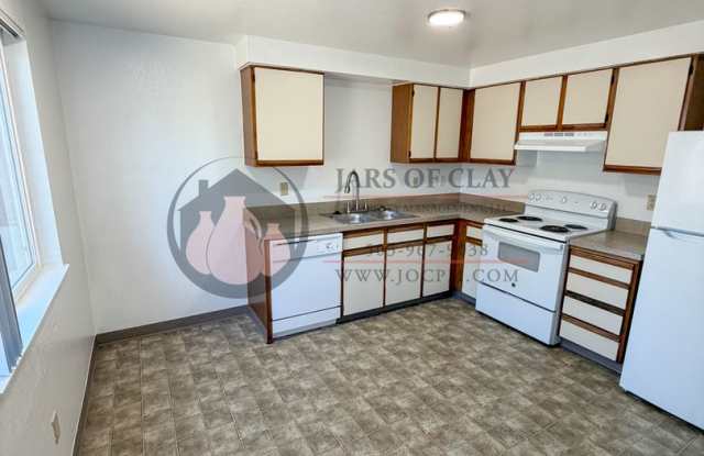 1/2 Off First Full Month's Rent | 2 Bed/1 Bath in Keizer | Ground Floor | W/D Hookups Gallery 4