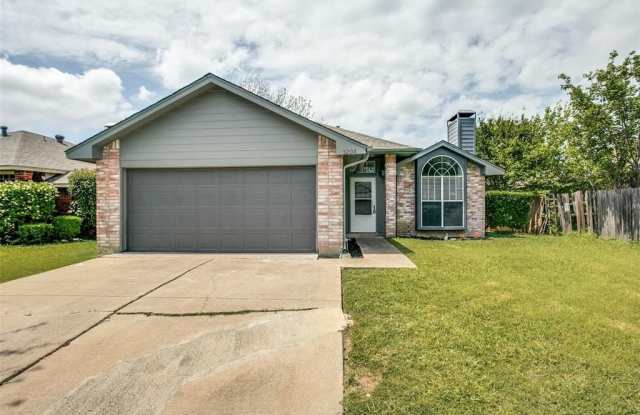 5208 Livermore Drive - 5208 Livermore Drive, Arlington, TX 76017