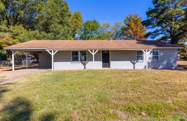 Updated 4 Bed/2 Bath Home: Lonoke, AR - 106 Plantation Drive, Lonoke, AR 72086