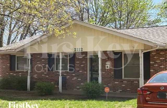 2112 Farthing Court photos photos