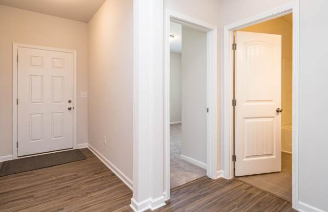 4911 Pioneer Drive Gallery 3