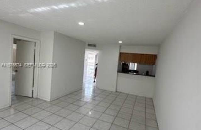 10046 Twin Lakes Dr photos photos