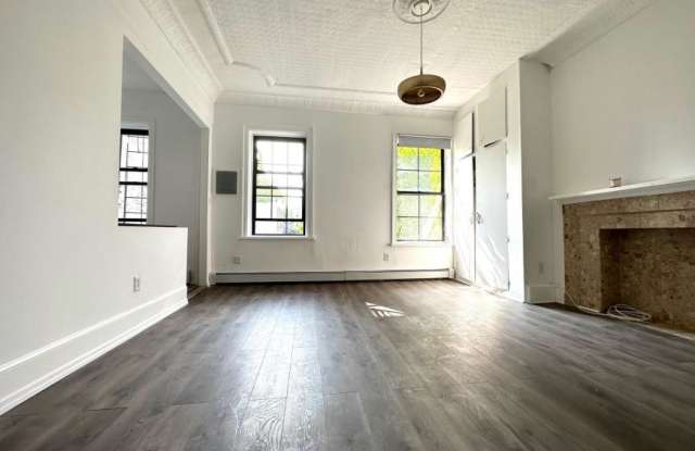 121 Wythe Avenue photos photos