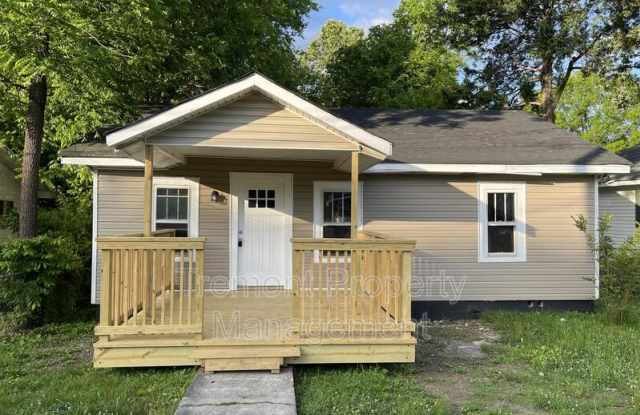 2702 Woodside Street photos photos