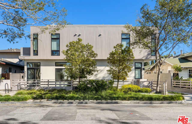 3808 College Avenue photos photos