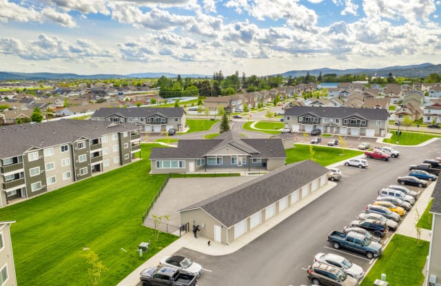Crown Pointe Apartments Gallery 3