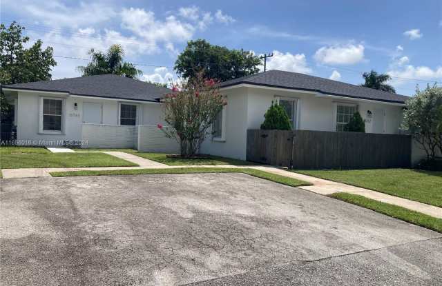 18765 SW 100th Ave - 18765 Southwest 100th Avenue, Cutler Bay, FL 33157