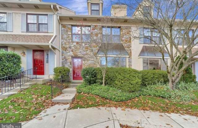 10 LIBERTE LANE - 10 Liberte Lane, Chesterbrook, PA 19087