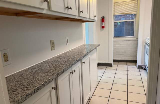 Room to Live, Space to Love! | Updated Home with Hardwood Floors & Flexible Lease Options Gallery 4