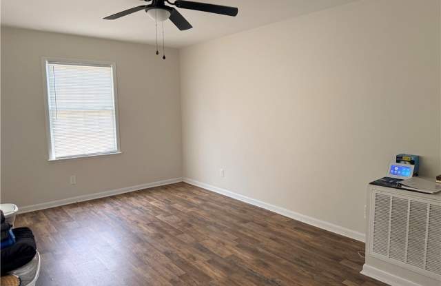1944 Westhill Drive Gallery 3