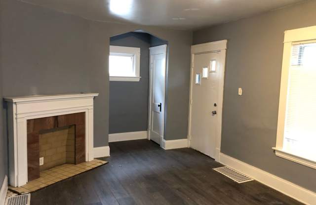 3 BED 1 BATH IN THE BEAUTIFUL OLD BROOKLYN NEIGHBORHOOD! photos photos 3 BED 1 BATH IN THE BEAUTIFUL OLD BROOKLYN NEIGHBORHOOD! photos photos