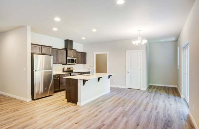 Newly Built 4bd 2.5ba in LSSD Gallery 4