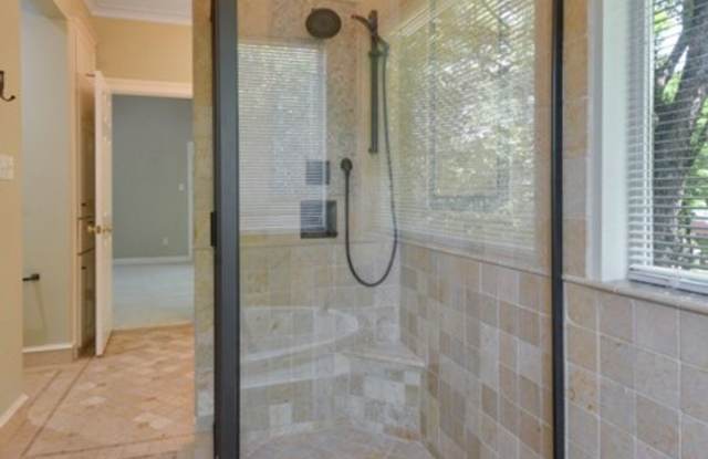 Beautifully Updated 4 Bedroom, 2.5 Bathrooms, 2-Story Home in West Round Rock - 701 Oaklands Drive, Round Rock, TX 78681