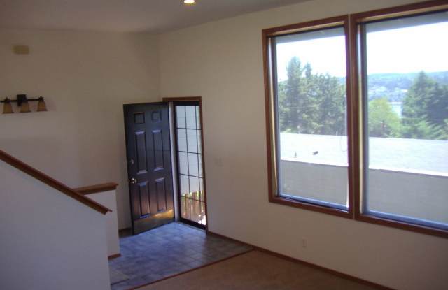 26255 Iowa St NE Gallery 4